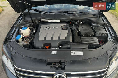 Универсал Volkswagen Passat 2011 в 