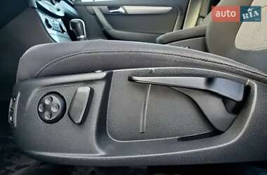 Універсал Volkswagen Passat 2011 в 