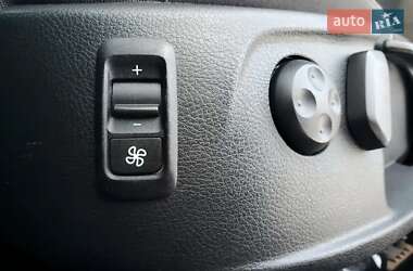 Універсал Volkswagen Passat 2011 в 