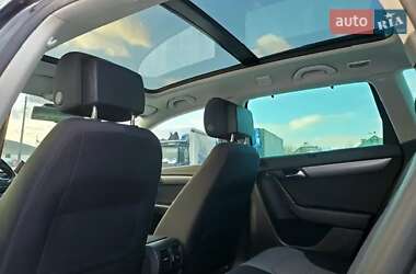 Універсал Volkswagen Passat 2011 в 