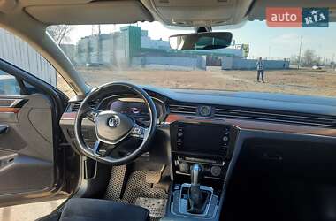 Седан Volkswagen Passat 2018 в 