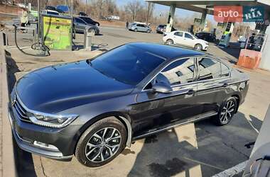 Седан Volkswagen Passat 2018 в 