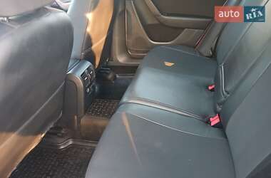 Універсал Volkswagen Passat 2011 в  фото 24 Універсал Volkswagen Passat 2011 в