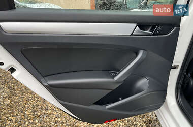 Седан Volkswagen Passat 2013 в 
