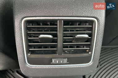Седан Volkswagen Passat 2013 в 