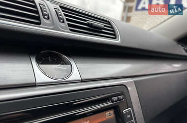 Универсал Volkswagen Passat 2012 в 