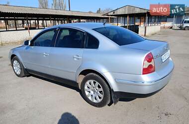 Седан Volkswagen Passat 2004 в 