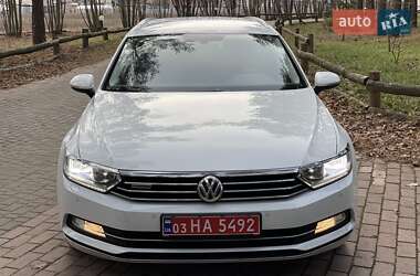 Универсал Volkswagen Passat 2015 в 