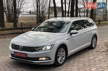 Універсал Volkswagen Passat 2015 в Луцьку