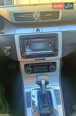 Універсал Volkswagen Passat 2006 в 