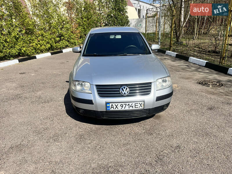 Седан Volkswagen Passat 2003 в Харькове