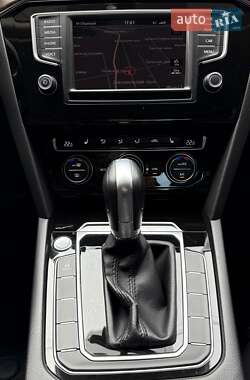Седан Volkswagen Passat 2016 в 
