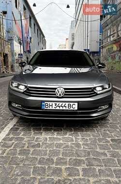 Седан Volkswagen Passat 2016 в 