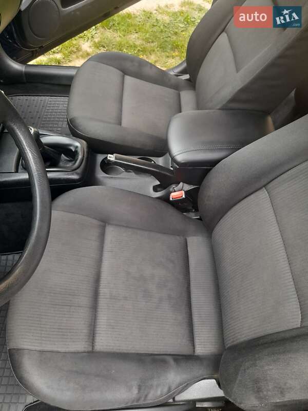 Универсал Volkswagen Passat 2000 в Чигирине