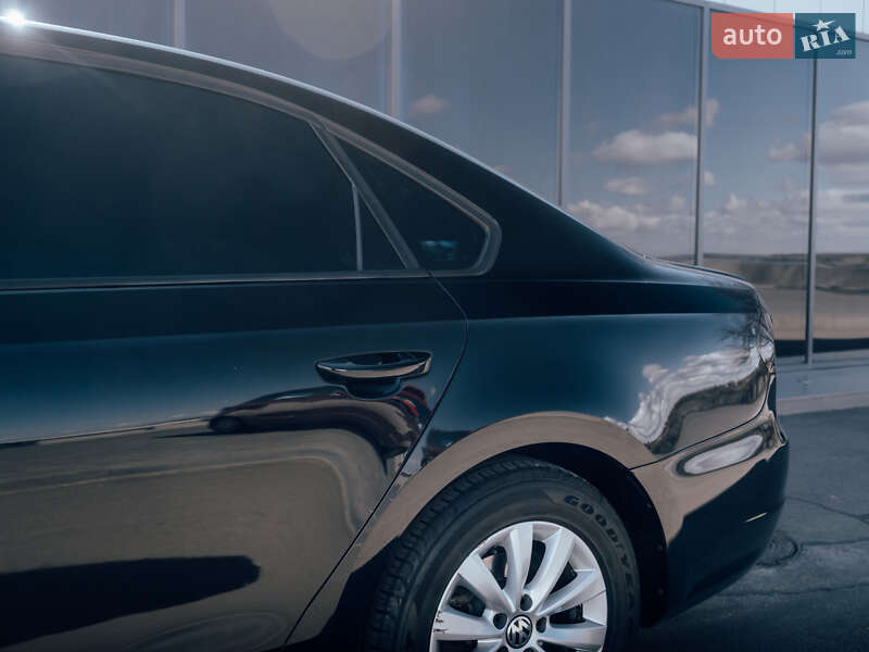 Седан Volkswagen Passat 2012 в Кременчуці