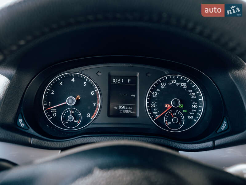 Седан Volkswagen Passat 2012 в Кременчуці