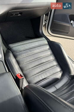 Універсал Volkswagen Passat 2012 в 