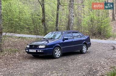 Седан Volkswagen Passat 1996 в 
