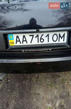 Седан Volkswagen Passat 1993 в 