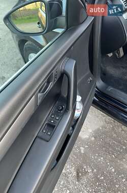 Седан Volkswagen Passat 2011 в 