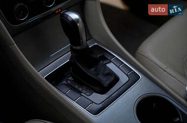 Седан Volkswagen Passat 2014 в 