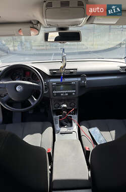 Універсал Volkswagen Passat 2008 в 