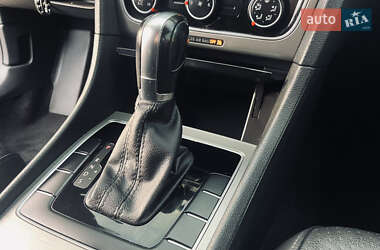 Седан Volkswagen Passat 2013 в 