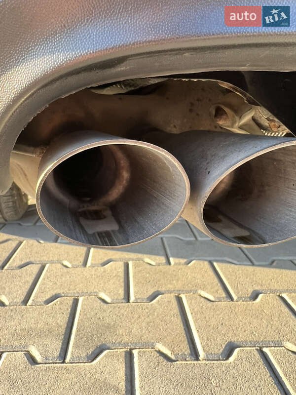 Седан Volkswagen Passat 2010 в Дрогобыче