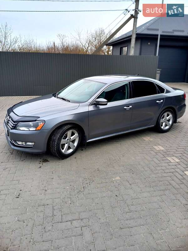 Седан Volkswagen Passat 2015 в Сарнах