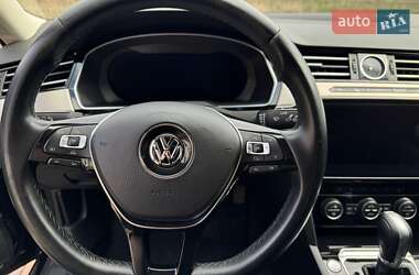 Седан Volkswagen Passat 2018 в 