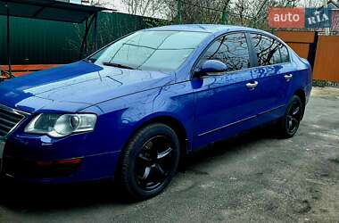 Седан Volkswagen Passat 2005 в 
