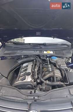 Универсал Volkswagen Passat 2002 в 
