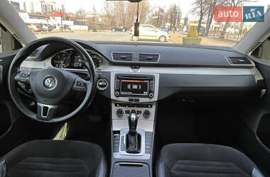 Седан Volkswagen Passat 2013 в 