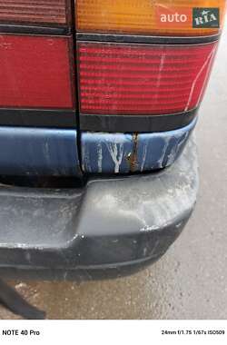 Універсал Volkswagen Passat 1993 в 