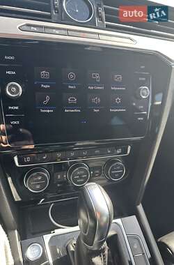 Универсал Volkswagen Passat 2019 в 