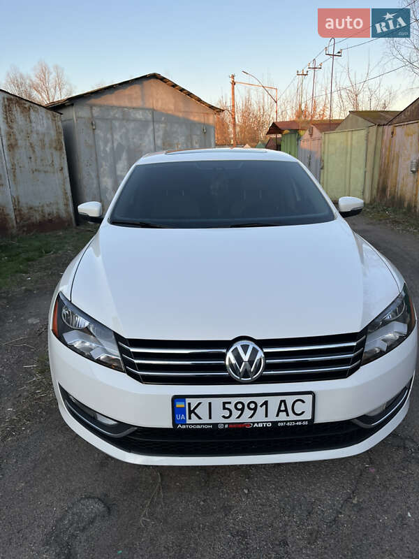 Седан Volkswagen Passat 2013 в Василькові