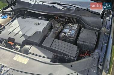 Універсал Volkswagen Passat 2010 в 