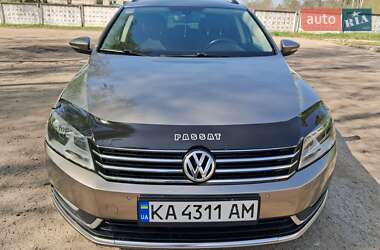 Універсал Volkswagen Passat 2013 в 