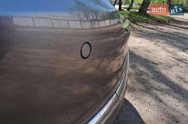 Універсал Volkswagen Passat 2013 в 