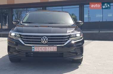 Седан Volkswagen Passat 2021 в Городку