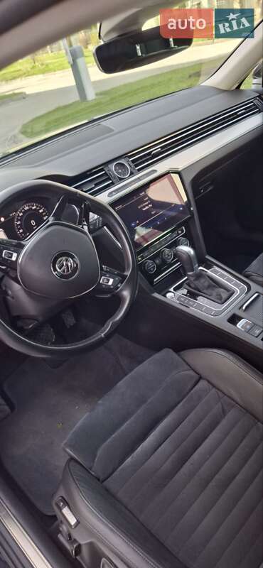 Универсал Volkswagen Passat 2018 в Тернополе