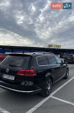 Універсал Volkswagen Passat 2012 в 