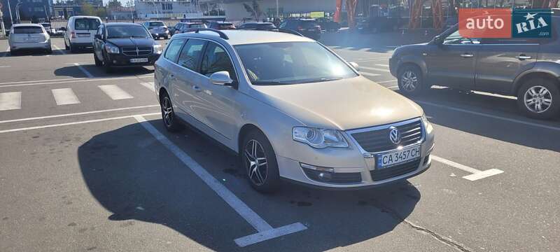 Универсал Volkswagen Passat 2010 в Киеве
