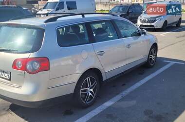 Универсал Volkswagen Passat 2010 в Киеве
