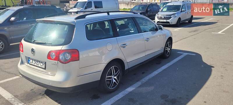 Универсал Volkswagen Passat 2010 в Киеве