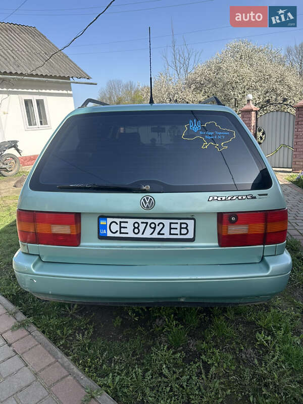 Универсал Volkswagen Passat 1994 в Нижними Становцами