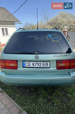 Универсал Volkswagen Passat 1994 в 