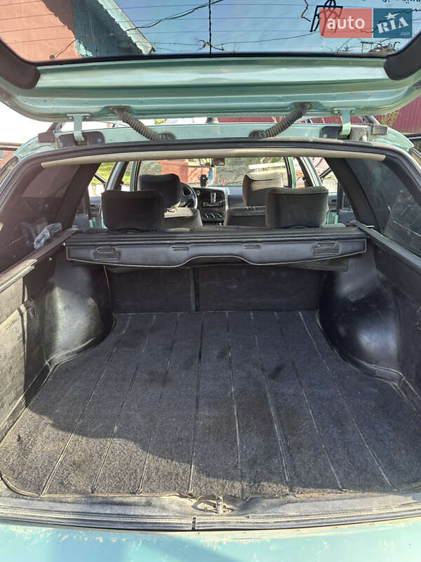 Универсал Volkswagen Passat 1994 в Нижними Становцами