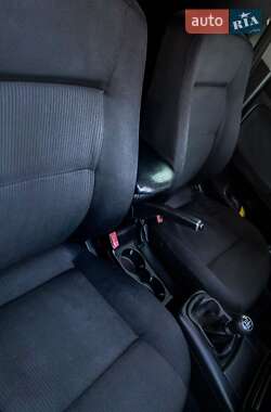 Універсал Volkswagen Passat 2003 в 
