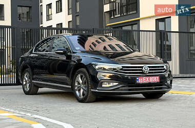 Седан Volkswagen Passat 2020 в 